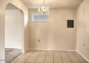 10073 Kellogg St in El Paso, TX - Building Photo - Building Photo