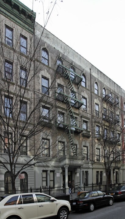 144 W 111th St in New York, NY - Building Photo
