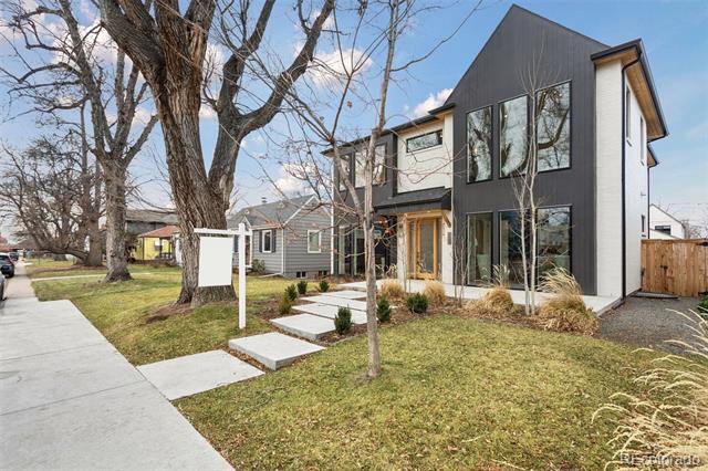 property at 1117 S Madison St