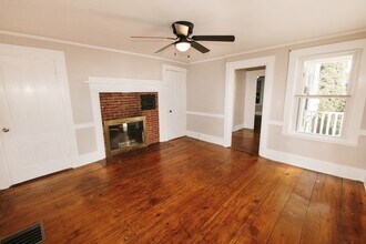 76 Market St in Amesbury, MA - Building Photo - Building Photo