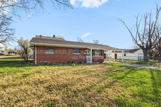 2301 Belleview Ave in East St. Louis, IL - Building Photo - Building Photo