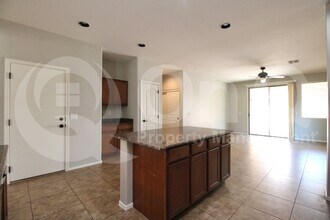 4072 E Cherry Hills Dr in Chandler, AZ - Building Photo - Building Photo