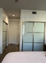 19457 Surfset Dr in Huntington Beach, CA - Building Photo - Building Photo