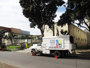 Madison Park Apartments in Torrance, CA - Foto de edificio - Building Photo