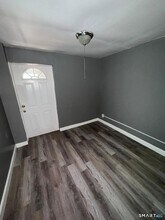 275 Lexington Ave, Unit 2nd in Bridgeport, CT - Building Photo - Building Photo