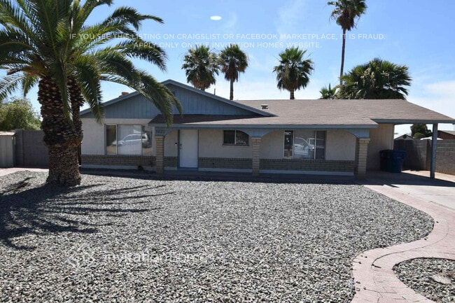 property at 5620 S La Rosa Dr