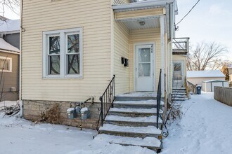 208 N Military Rd in Fond du Lac, WI - Building Photo - Building Photo