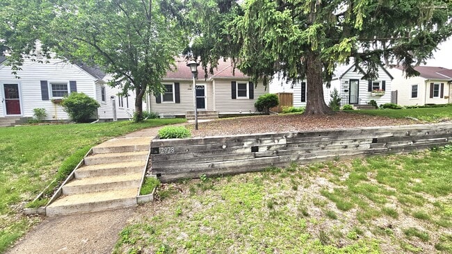 property at 2928 Zarthan Ave S