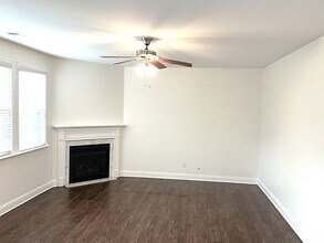 1027 Monitor Ct in Concord, NC - Foto de edificio - Building Photo