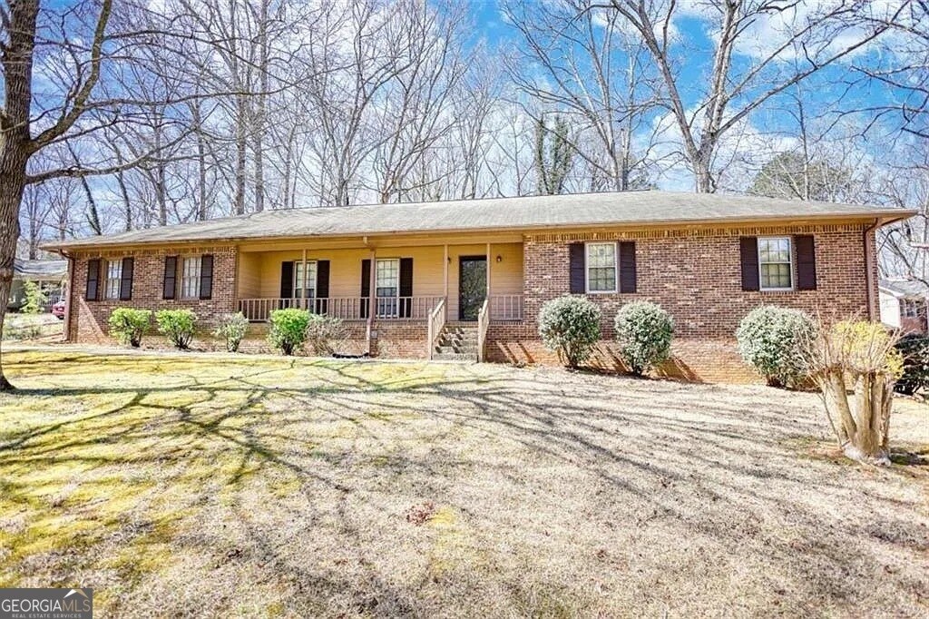 380 Hidden Valley Dr SE in Conyers, GA - Building Photo