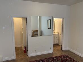 131 Laurel Pl, Unit D in San Rafael, CA - Building Photo - Building Photo