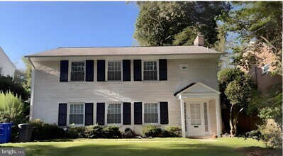 3605 Dundee Driveway in Chevy Chase, MD - Building Photo - Building Photo