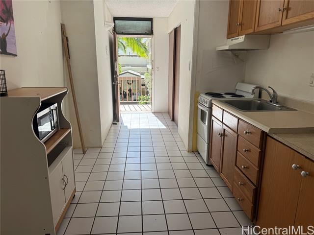 424 Walina St in Honolulu, HI - Building Photo