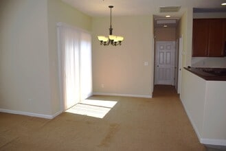 3301 N Park Dr in Sacramento, CA - Building Photo - Building Photo