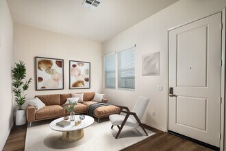 Calista Luxury Townhomes in Fontana, CA - Foto de edificio - Building Photo