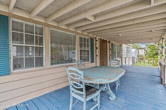 7631 Timberwood Dr in Jacksonville, FL - Foto de edificio - Building Photo