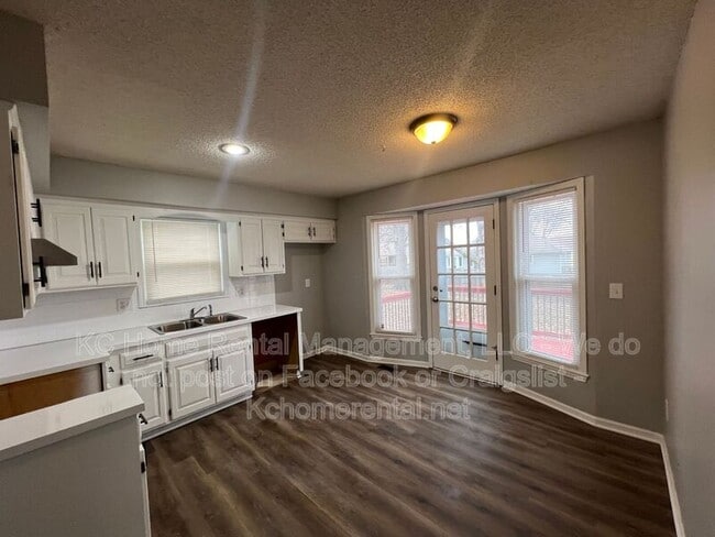 1416 SE 7th Pl in Lee's Summit, MO - Building Photo - Building Photo