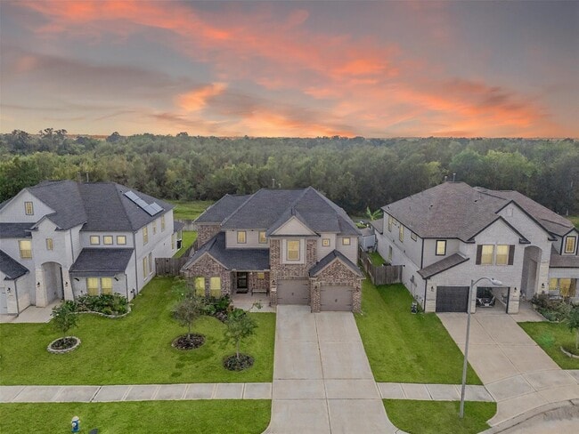 property at 5010 Aspen Rd