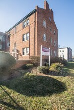 Linwood Apartments in Washington, DC - Foto de edificio - Building Photo