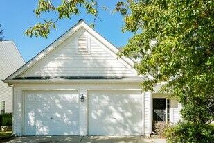 2043 Swimming Hole Cir in Raleigh, NC - Building Photo
