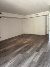 5175 E Waverly Dr in Palm Springs, CA - Building Photo - Building Photo