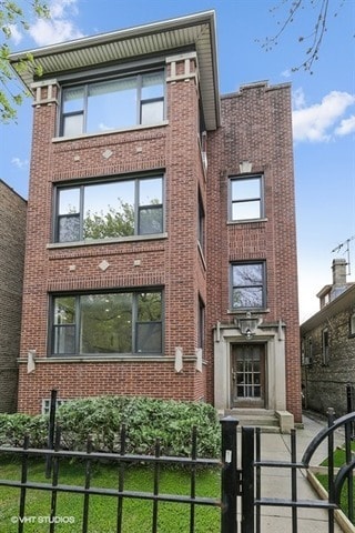 property at 1731 W North Shore Ave
