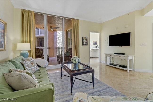 451 Bayfront Pl in Naples, FL - Building Photo - Building Photo