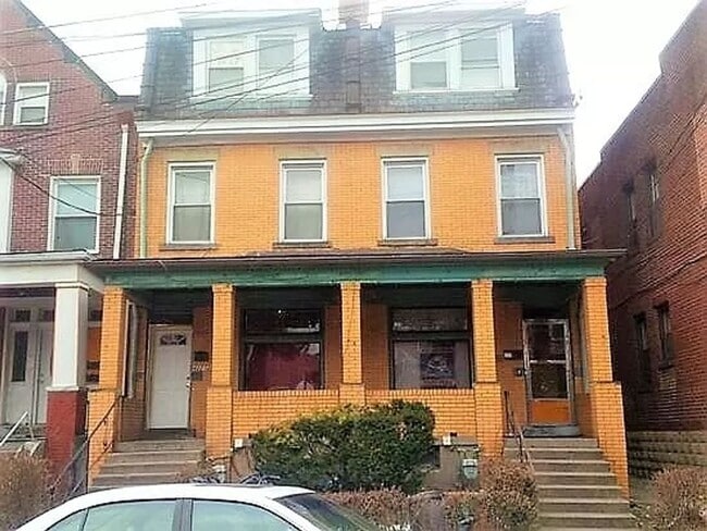 property at 422 1/2 Atwood St
