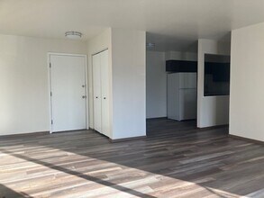 112 S Wisconsin St in Elkhorn, WI - Building Photo - Building Photo