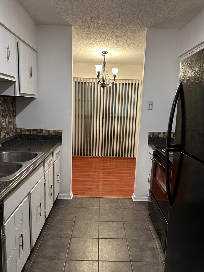 property at 5653 Encino Cv