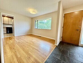 3116 W Emerson St in Seattle, WA - Building Photo - Building Photo
