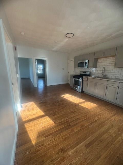 416 Admiral St in Providence, RI - Building Photo - Building Photo