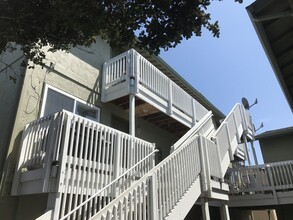 1081 Trinity Ave in Seaside, CA - Building Photo - Building Photo