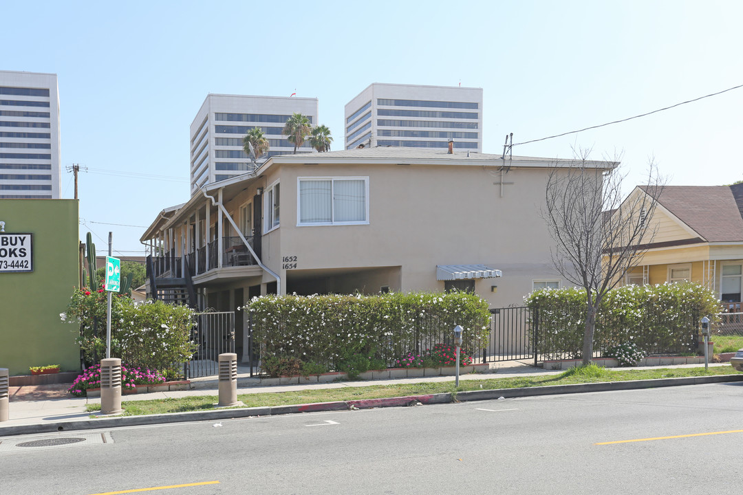 1652 Sawtelle Blvd in Los Angeles, CA - Building Photo