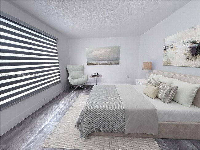 555 NE 123rd St in North Miami, FL - Building Photo - Building Photo