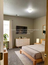 916 SW Sandy Ln in Grain Valley, MO - Building Photo - Building Photo