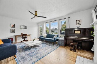 5322 Junius St in Dallas, TX - Building Photo - Building Photo