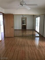 5080 Jeffreys St in Las Vegas, NV - Building Photo