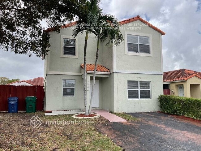 15176 SW 128th Ct in Miami, FL - Foto de edificio - Building Photo