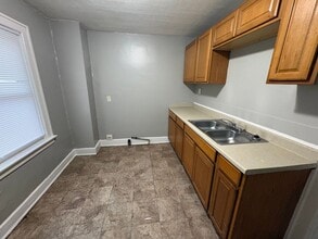 180-182-182 N Powell Ave in Columbus, OH - Building Photo - Building Photo