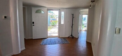 4397 Harbor Hills Dr in Largo, FL - Building Photo - Building Photo