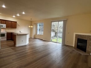 10110 184th St E in Puyallup, WA - Building Photo - Building Photo