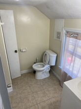 40 State St, Unit Charming One Bedroom Apar in Gorham, ME - Building Photo - Building Photo