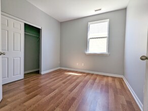 343 Edgecroft Way in Fuquay Varina, NC - Building Photo - Building Photo