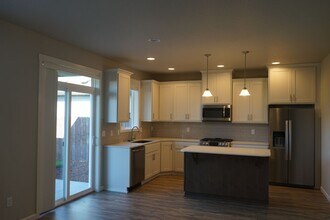 12018 NE 109th St in Vancouver, WA - Building Photo - Building Photo