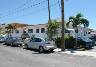 330-334 Fillmore St in Hollywood, FL - Foto de edificio - Building Photo