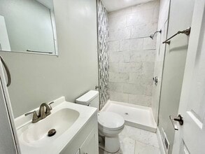 325 N 62nd St in Philadelphia, PA - Building Photo - Building Photo