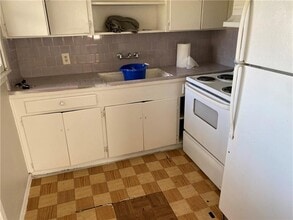 1033 Haynes St in San Marcos, TX - Building Photo - Building Photo
