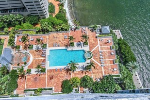 1111 Brickell Bay Dr