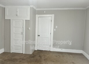 1028 S Main St in Salisbury, NC - Building Photo - Building Photo